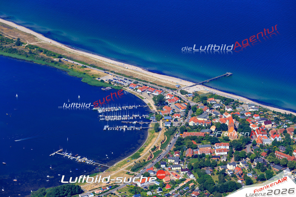 Die Luftbildaufnahme Hafen - Rerik wurde 2018 mittels Flugzeug (keine Drohne) erstellt. Perfekte Schärfe und Druck- Auflösung- Garantiert!