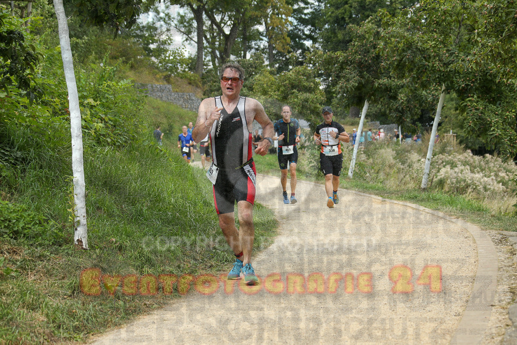 250824_1343_EX1_3428 | Sportfotografie im Rhein-Sieg Kreis, Köln, Bonn, NRW, Rheinland Pfalz, Hessen, etc. Unser Tätigkeitsfeld umfasst den Laufsport vom Volkslauf über den Marathon, Duathlon, Triathon bis zum Ultralauf wie Kölnpfad Ultra oder Schindertrail.