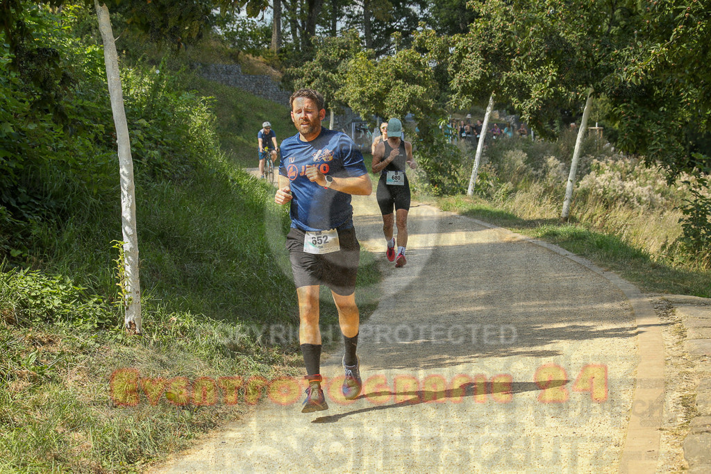 250824_1442_EX1_7257 | Sportfotografie im Rhein-Sieg Kreis, Köln, Bonn, NRW, Rheinland Pfalz, Hessen, etc. Unser Tätigkeitsfeld umfasst den Laufsport vom Volkslauf über den Marathon, Duathlon, Triathon bis zum Ultralauf wie Kölnpfad Ultra oder Schindertrail.