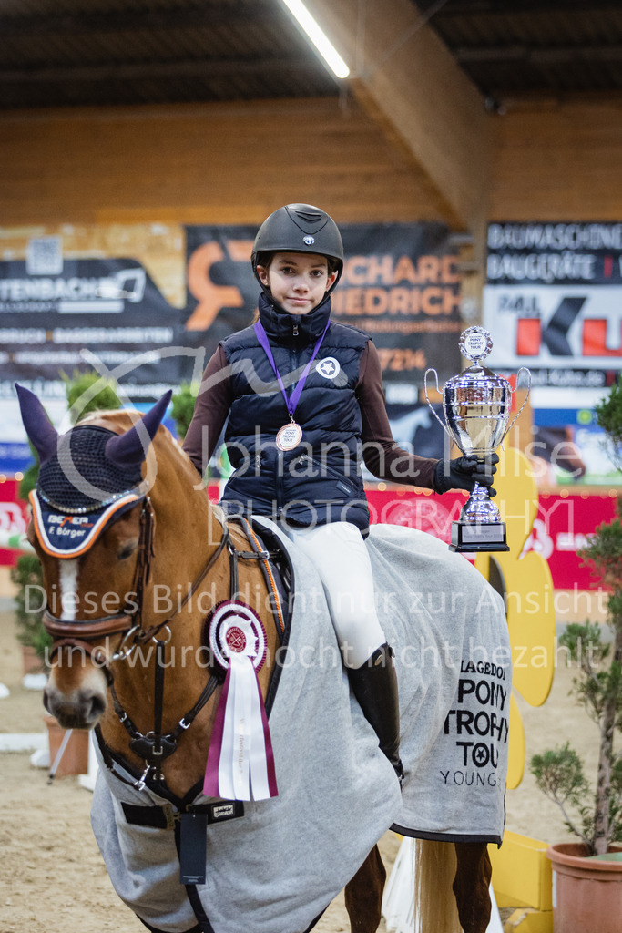 221127_Winterfestival_L-Spr_HPTTY-314 | Deine schönsten Turniermomente als professionelle Fotos! Entdecke hochwertige Pferdesport-Fotografie im Online-Shop. Jetzt Fotos finden & bestellen!