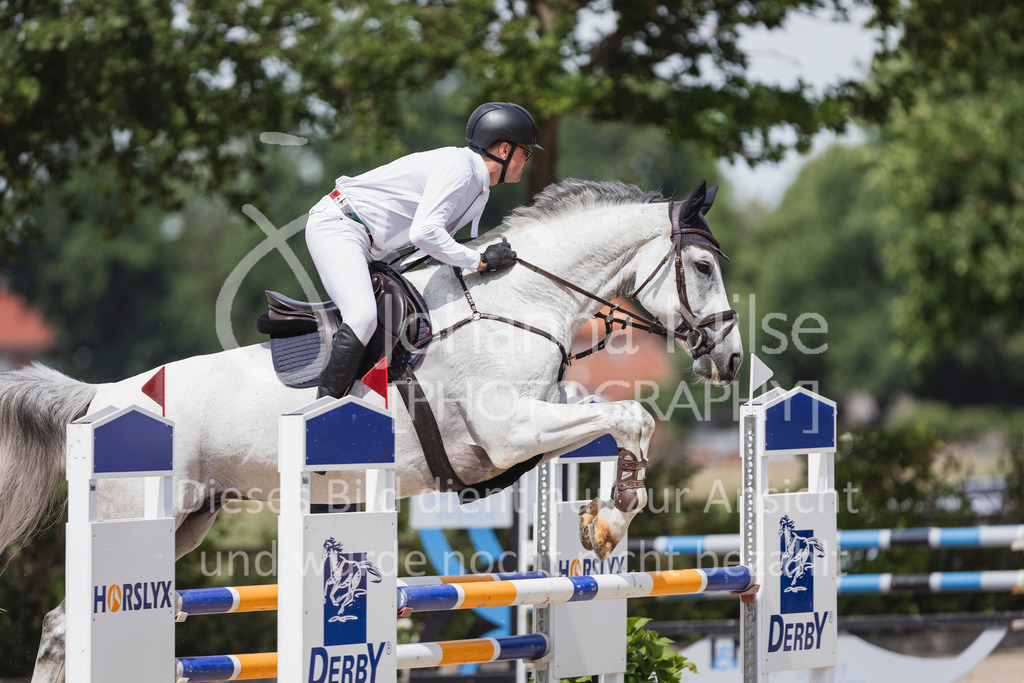 250622_Lemwerder_L-Spr-614 | Deine schönsten Turniermomente als professionelle Fotos! Entdecke hochwertige Pferdesport-Fotografie im Online-Shop. Jetzt Fotos finden & bestellen!