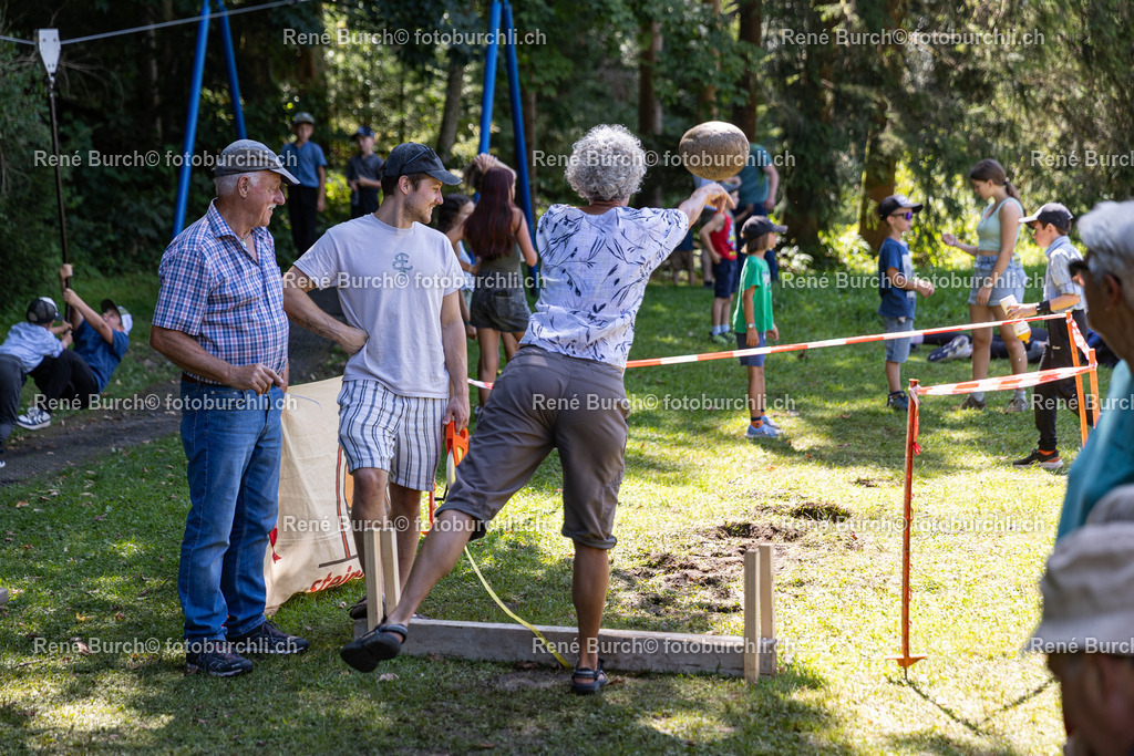 602A0505 | René Burch leidenschaftlicher Fotograf aus Kerns in Obwalden.  Hier finden sie Sport, Landschaft und Natur Fotografie.
 - Realisiert mit Pictrs.com