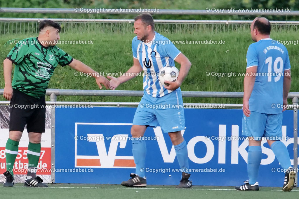 Fußball Kreispokal 25/26 Ü 32 : Spiel um Platz 3 : SV 08/29 Friedrichsfeld - SV Ringenberg AH  2 : 1 | Fußball Kreispokal 25/26 Ü 32 : Spiel um Platz 3 : SV 08/29 Friedrichsfeld - SV Ringenberg AH  2 : 1Spielort : Voerde Friedrichsfeld - Realisiert mit Pictrs.com