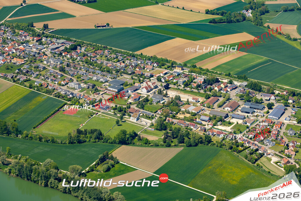 Luftaufnahme von Tapfheim - Die Luftaufnahme wurde 2025 vom UL-Flugzeug heraus erstellt ( keine Drohne ) - Hochauflösende Luftaufnahme - für professionelle Ausdrucke geeignet. Die Geschenkidee !Mit Lizenz und Bildrechte bestellbar