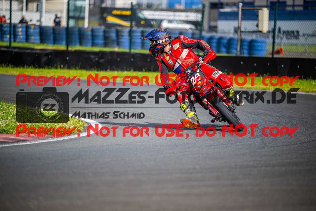 MaZZes_FotoMatrix_240621_6021986_9490 | ROT