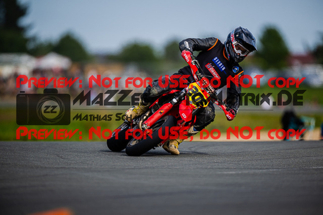 MaZZes_FotoMatrix_220903_4698 | S1