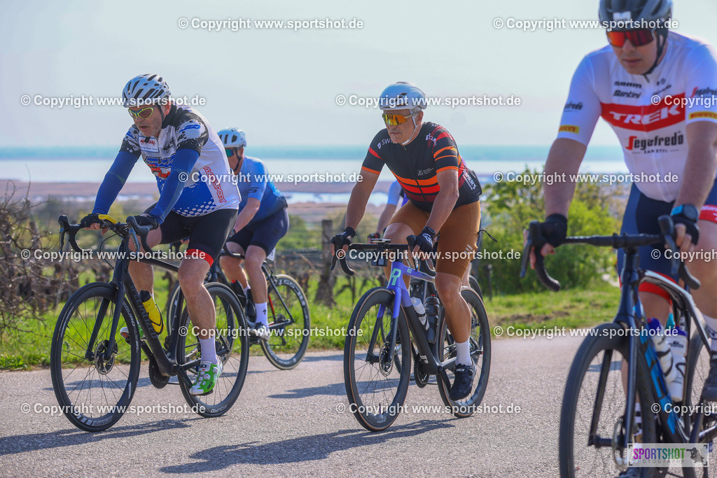 TRA_1048 | Neusiedlersee Radmarathon 2026@sportshot_your_pictrs #yourpictures#roadtowm2029 #nrm #neusiedlerseeradmarathon #neusiedlersee #neusiedlerseetourismus #burgenland #mörbisch #nrm26 #burgenlandtourismus #voglundco #poweredbyburgenlandtourismus #radsport #rad #marathon #ucigranfondo #visitburgenland #ucigranfondoworldseries