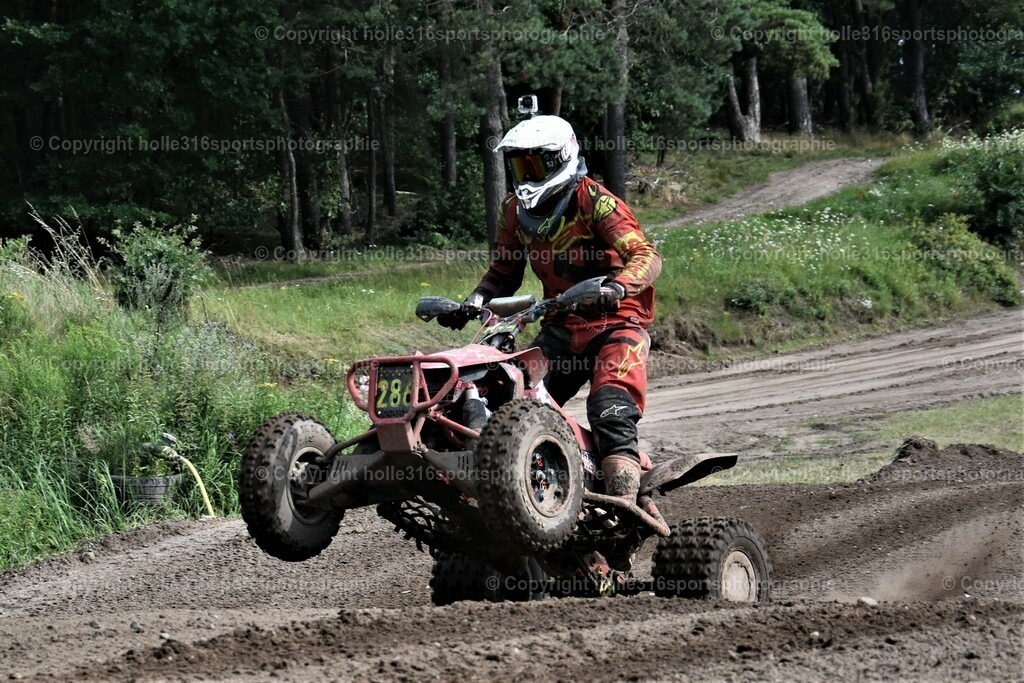 DSC_0715_01 (2) | Sportfotografie , Motorsport, Motoross, Reitsport, Mointainbike, Enduro,
Landschaft , Outdoor, Eventfotografie, Landschaft, Bilder online bestellen - Realisiert mit Pictrs.com