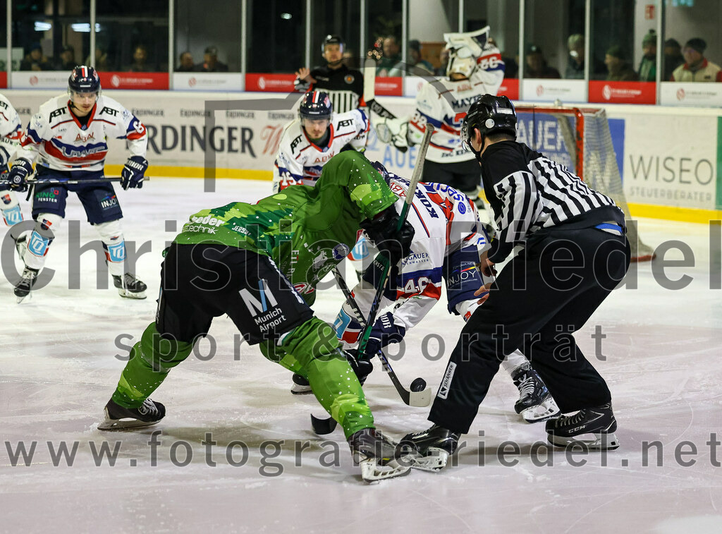 2023-12-17_074_TSV_Erding_gegen_ESC_Kempten | Erding, Deutschland, 17.12.2023:
Eishockey, Bayernliga Vorrunde 2023 / 2024, 18. Spieltag, TSV Erding gegen ESC Kempten, Endergebnis: 5:1

Filip Kokoska (ESC Kempten, #46)

Foto: Christian Riedel / fotografie-riedel.net