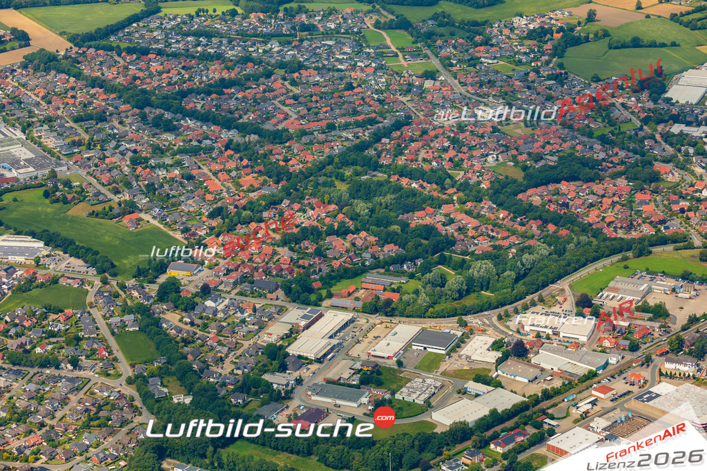 Riessel Lohne Bild- Das Luftbild wurde 2025 vom UL-Flugzeug heraus erstellt ( keine Drohne bzw. Drohnenaufnahme ) - Hochauflösende Luftaufnahme -Nicht vergleichbar mit Google Maps oder Satelittenbilder- Die Geschenkidee !Mit Lizenz und Bildrechte bestellbar - CC