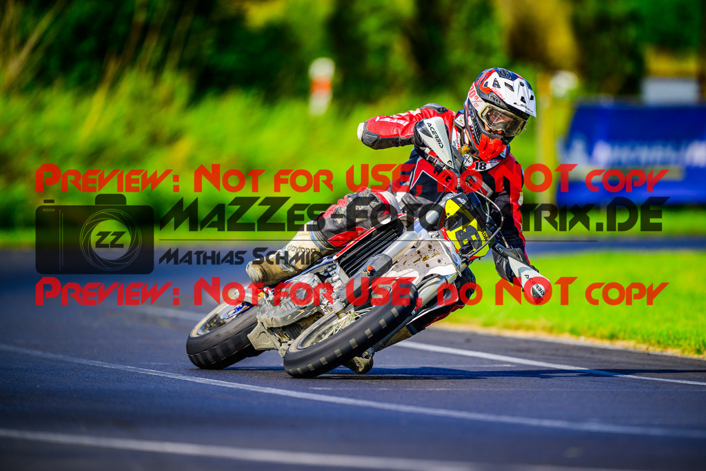 MaZZes_FotoMatrix_240714_6007705_9960 | S1