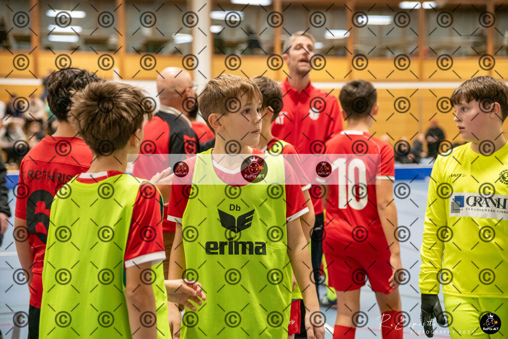 20241123_FCR-Hallenturnier-D_3_002 | Sport und Naturfotografie von Roberto Esposito zeigt echte Momente Bewegung und die Schönheit der Natur. Ausdrucksstarke Bilder schaffen Emotionen.