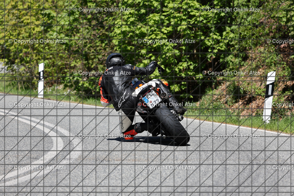 IMG_9624 | Fotograf am Kyffhäuser. Onkel Atze. Kyffhäuser Rennstrecke. Café36. Motorsportfotografie. - Realisiert mit Pictrs.com