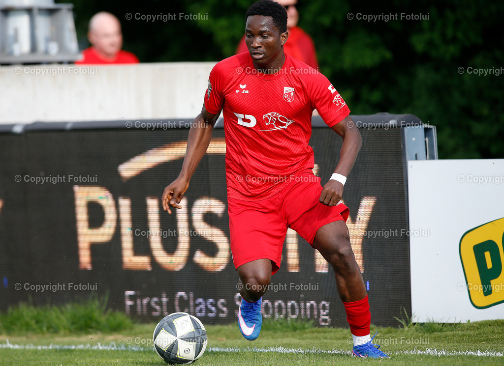 A_LUI_090526_37 | SPORT FUSSBALL LT1 OOE LIGA ASKOE OEDT 1B -UNION GSCHWAND 09.052026 IM BILD: DANIEL AYITU EYO (OEDT 1B) UND (GSCHWAND) FOTO: FOTOLUI
