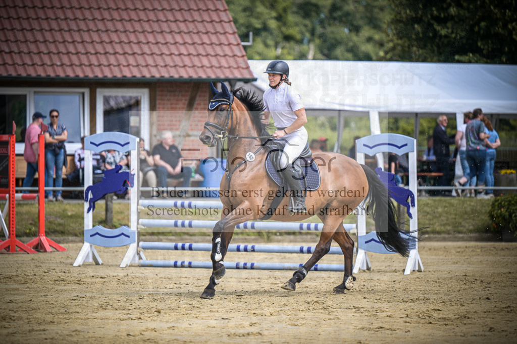 DOS_6461 | Entdecke hochwertige Reitturnierfotos von Foto Oger. Professionell, emotional und authentisch – jetzt Lieblingsmomente im Shop bestellen.Deutschlandweite Turnierfotografie. - Realisiert mit Pictrs.com