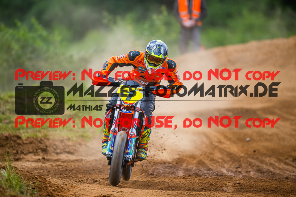 MaZZes_FotoMatrix_220528_8217 | Fotograf Mathias Schmid
Sportfotograf,
Eventfotograf,
Hochzeitsfotograf,
Portraitfotograf