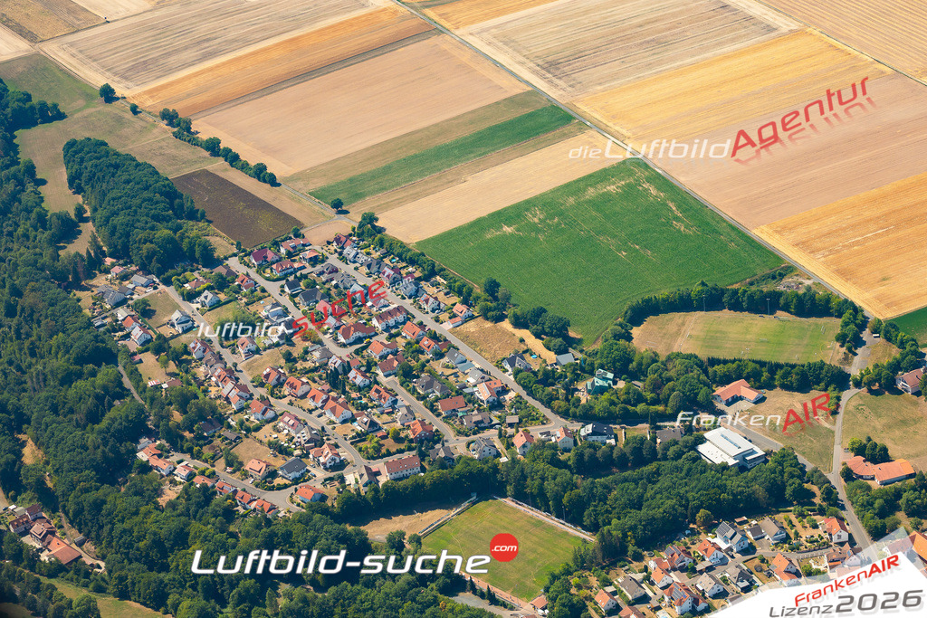 Die Luftaufnahme Steinbach - Burghaun wurde 2022 vom Flugzeug aus (keine Drohne) erstellt. Hohe Auflösung -für große Poster und Wandbilder geeignet - Garantiert!