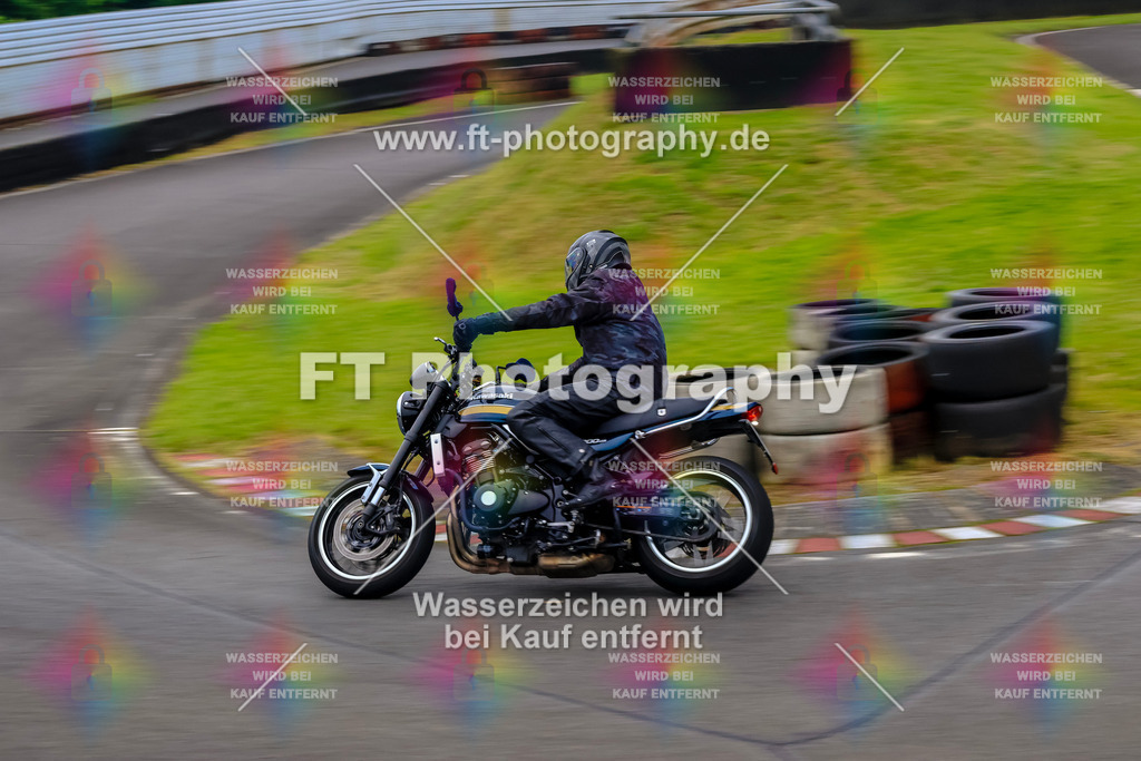 OBK-6022 | Hier findet Ihr Bilder von Touristenfahrten auf der Nürburgring Nordschleife oder von anderen Veranstaltungen die ich besucht habe. Viel Spass beim Durch Schauen 