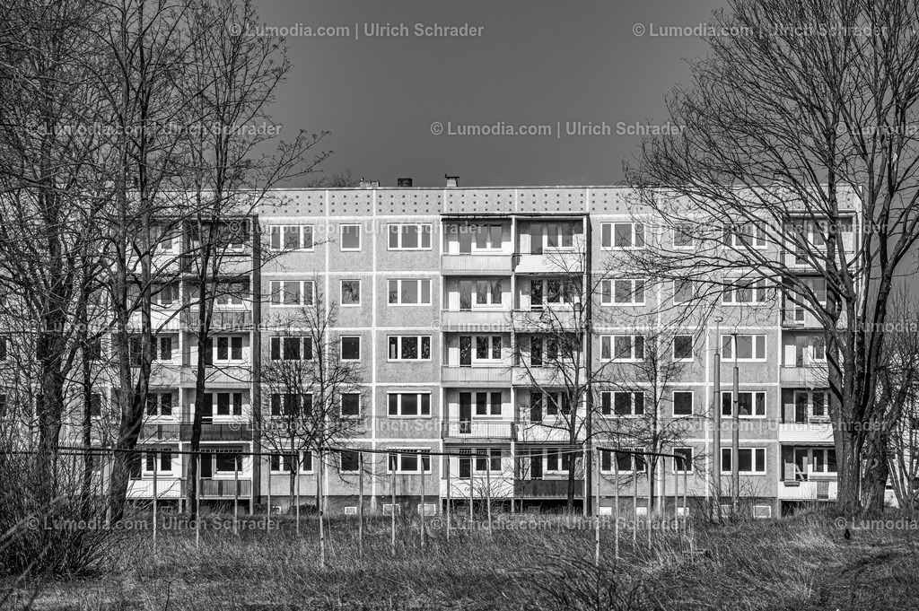 10049-13172 - Halberstadt - Wilhelm-Pieck-Ring | Stockfoto und Bilderpool mit Bildmaterial aus Deutschland, dem Harz, Halberstadt, Quedlinburg, Wernigerode und weltweit. Qualitativ hochwertige und professionelle Fotos anschauen und kaufen. - Realisiert mit Pictrs.com