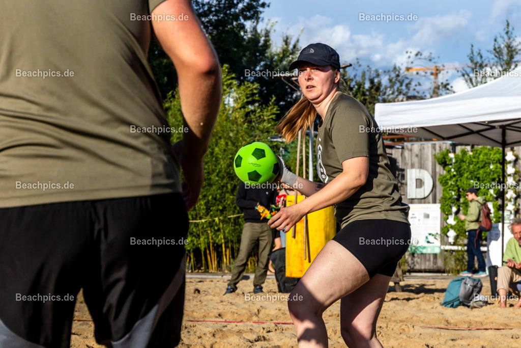 2025-200082496-Strandvölkerball-WM_1 |  23.08.2025; Berlin Foto: Gerold Rebsch - www.beachpics.de