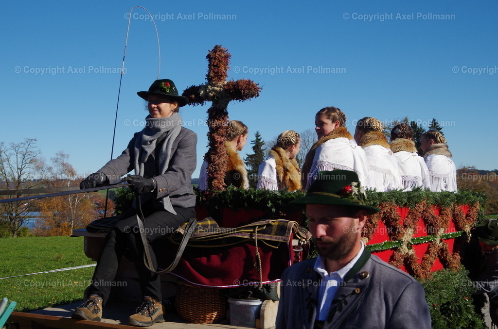 IMGP8199 | fotografiert von Axel PollmannLeonhardi Wallfahrt Benediktbeuern und Murnau, Fronleichnam, Fasching, Landschaft im Loisachtal und Benediktbeuern  - Realisiert mit Pictrs.com