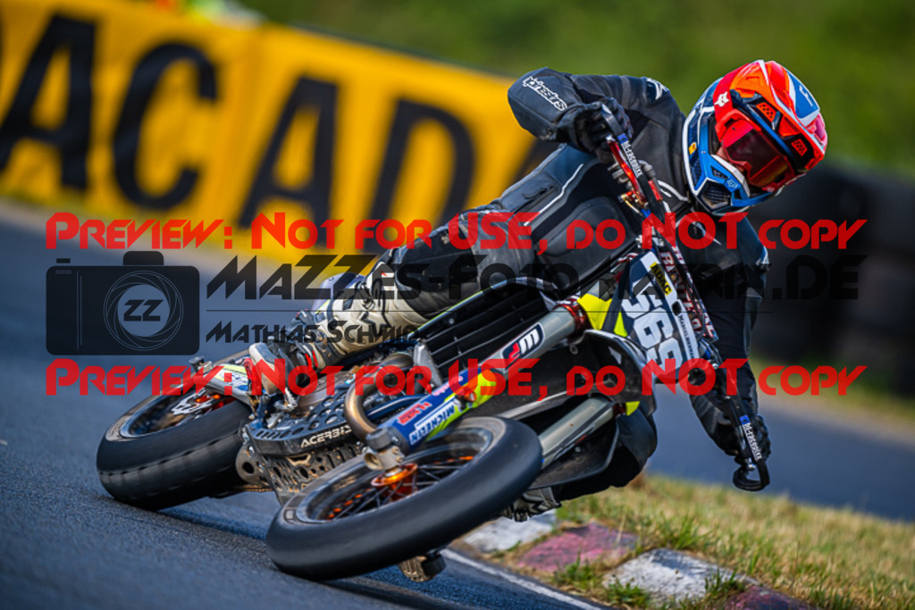 MaZZes_FotoMatrix_220528_4474 | Fotograf Mathias Schmid
Sportfotograf,
Eventfotograf,
Hochzeitsfotograf,
Portraitfotograf