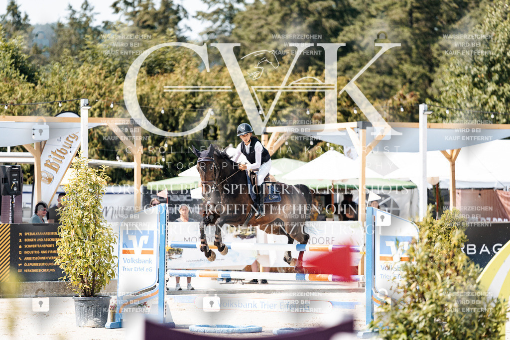 CK901170 | Turnierfotografie Pferdefotografie Trier Rheinland-Pfalz Pferdesport Reitsport Tierfotografie Sportfotografie Pferdevideo Pferdevideografie Equestrianvideography equestrianphotography  - Realisiert mit Pictrs.com