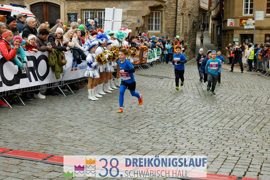 400m AOK Junior Cup | 3 Koenigslauf 2024 400m AOK Junior Cup - Realisiert mit Pictrs.com