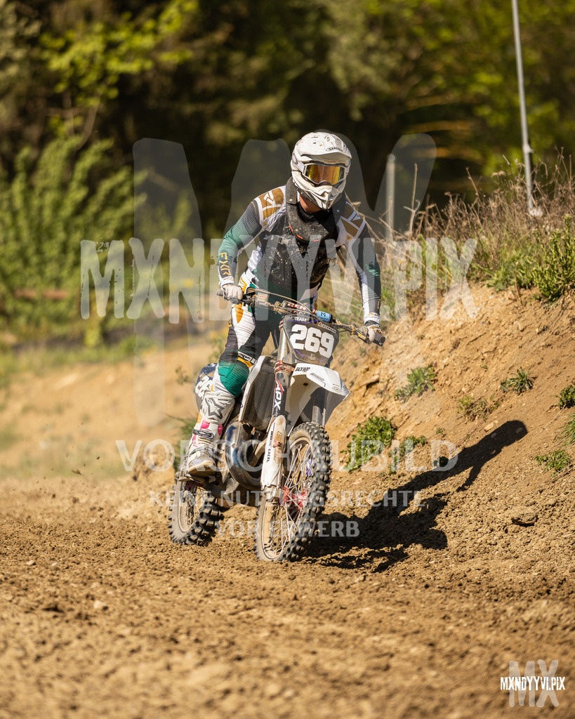 866A4673 | mxndyyvipix