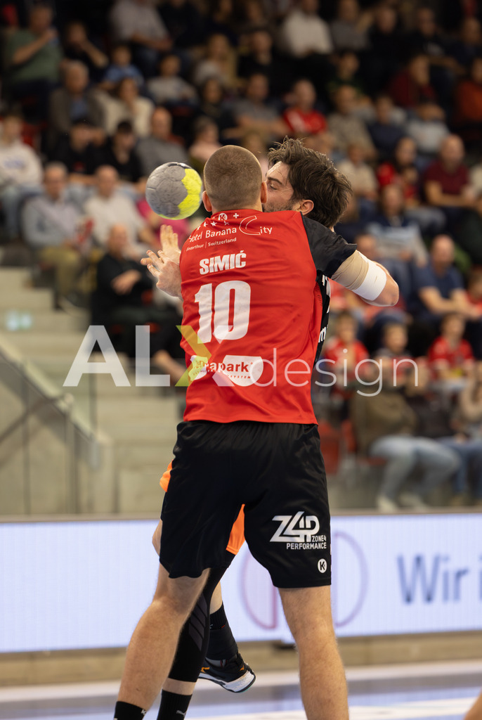 Handballen I Herren I Saison 2025-2026 I Quickline Handball League 2026 | Men I 18. Spieltag I Pfade Winterthur - Kadetten Schaffhausen I 20.12.2025 | 10 Ivan Simic (Pfadi Winterthur) – Kreisläufer - Realisiert mit Pictrs.com