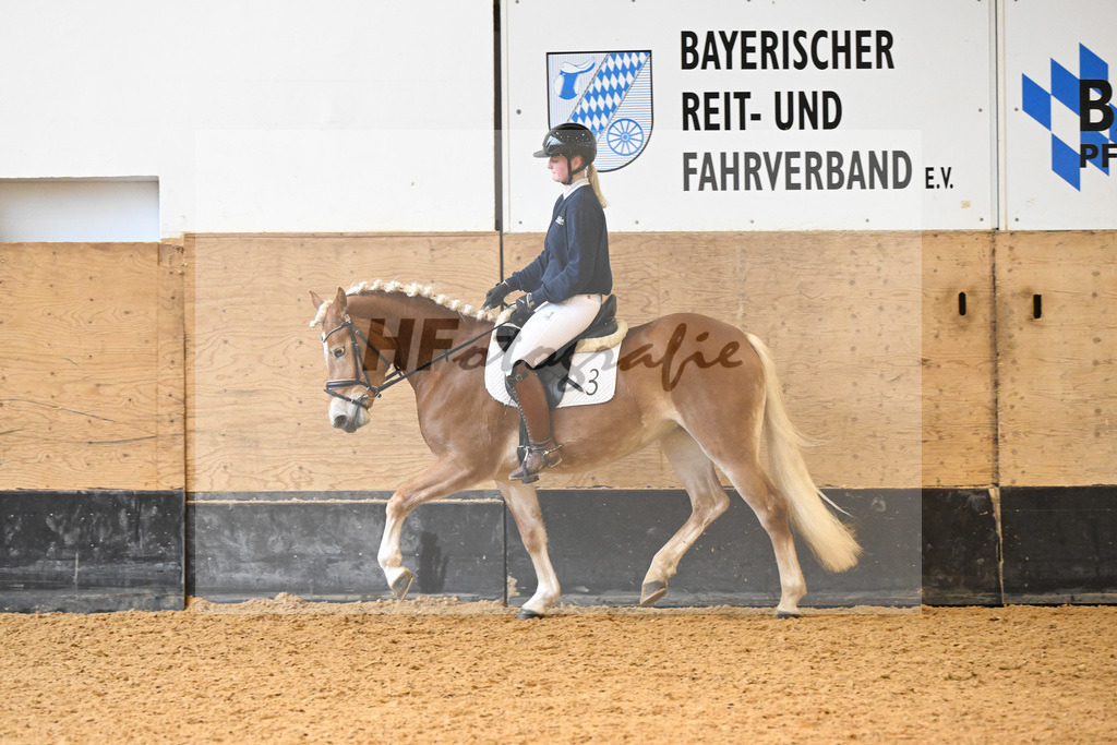 Kat-Nr. 3 Wayana_Reiter_6222176 | hf-fotografie - Realisiert mit Pictrs.com