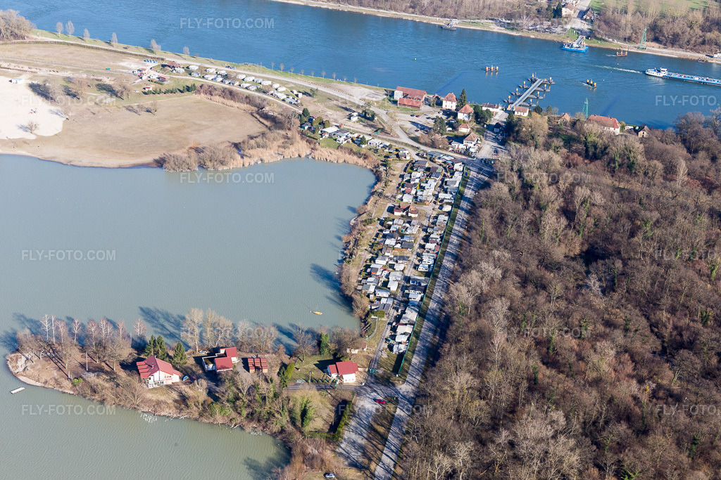 Aerial view: View of the town in Seltz in the state Bas-Rhin, France.Photo: IMG_104843.jpg taken on 03/14/2018 by Werner Riehm/FLY-FOTO.comResolution of the original: 5472 x 3648 px