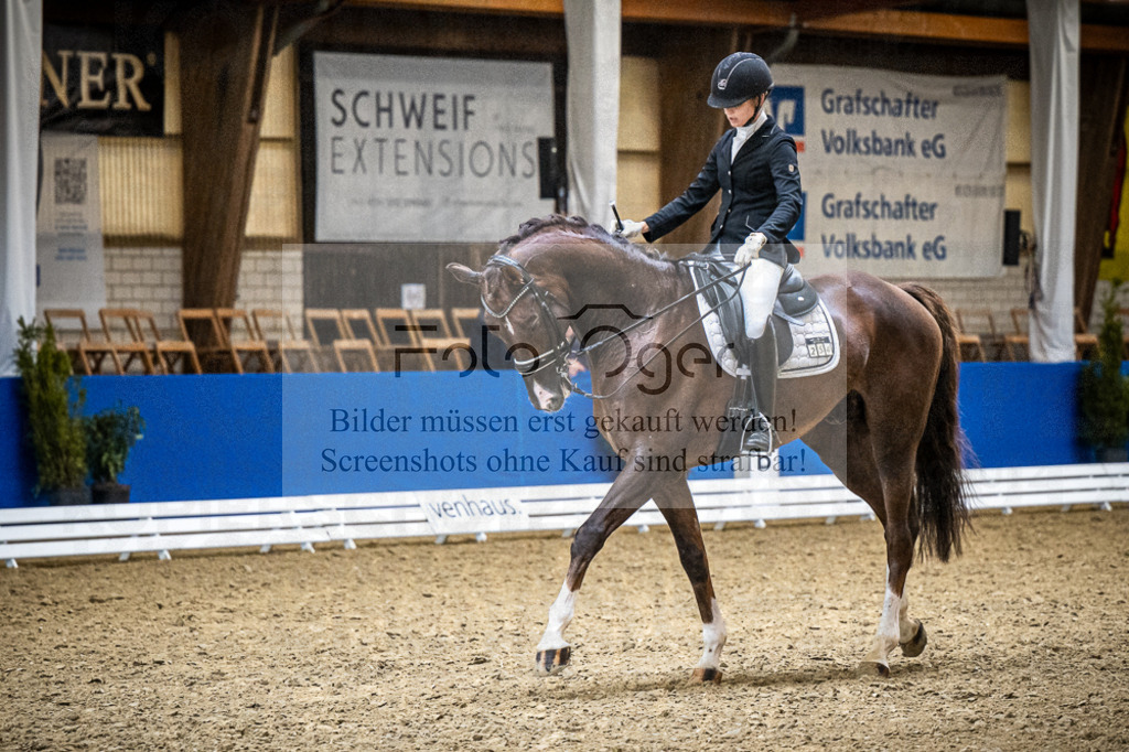 DOS_4214 | Entdecke hochwertige Reitturnierfotos von Foto Oger. Professionell, emotional und authentisch – jetzt Lieblingsmomente im Shop bestellen.Deutschlandweite Turnierfotografie. - Realisiert mit Pictrs.com