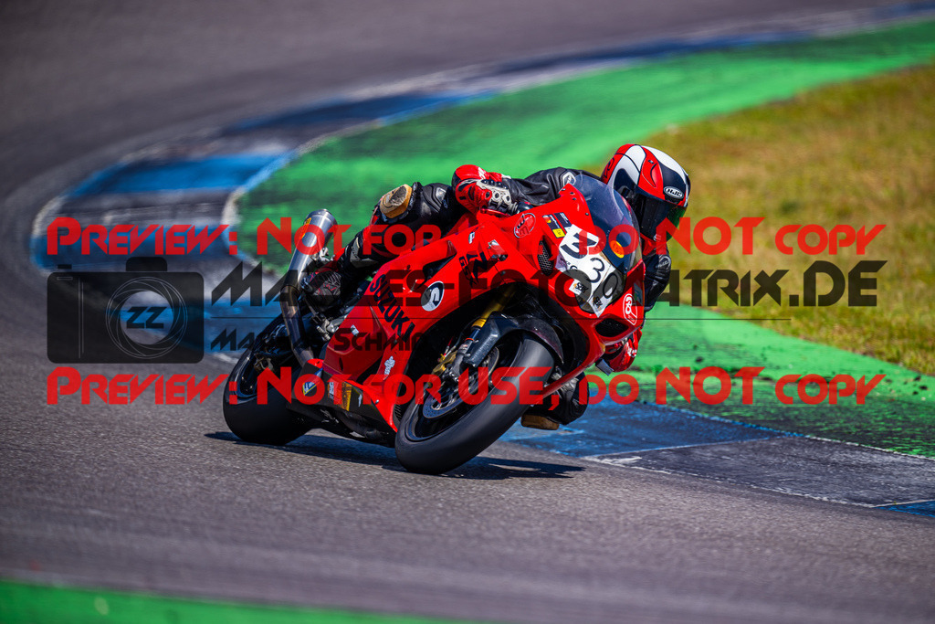 MaZZes_FotoMatrix_240520_6007705_4061 | GELB