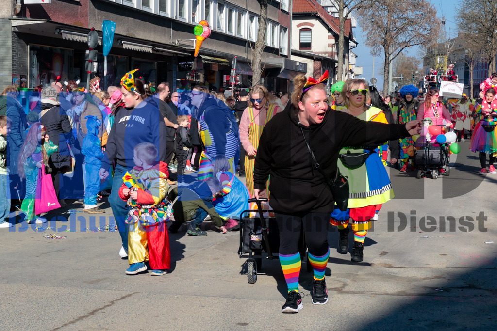 JEM_WATKAR20250302-28 | bond - Realisiert mit Pictrs.com