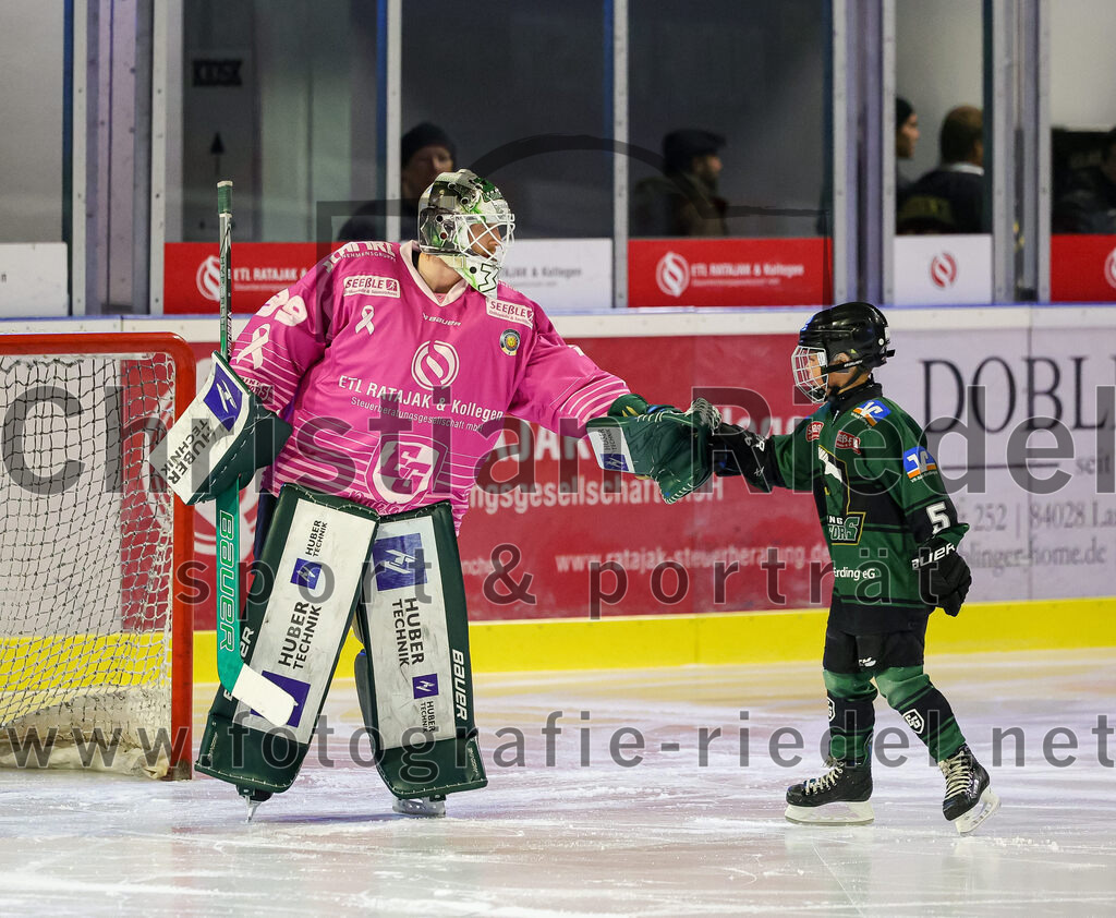 2025-10-28_021_TSV_Erding_gegen_Toelzer_Loewen | Erding, Deutschland, 28.10.2025:Eishockey, Oberliga Süd 2025 / 2026, 13. Spieltag, TSV Erding gegen Tölzer Löwen, Endergebnis: 2:5Torwart Leon Meder (Erding Gladiators, #39)Foto: Christian Riedel / fotografie-riedel.net