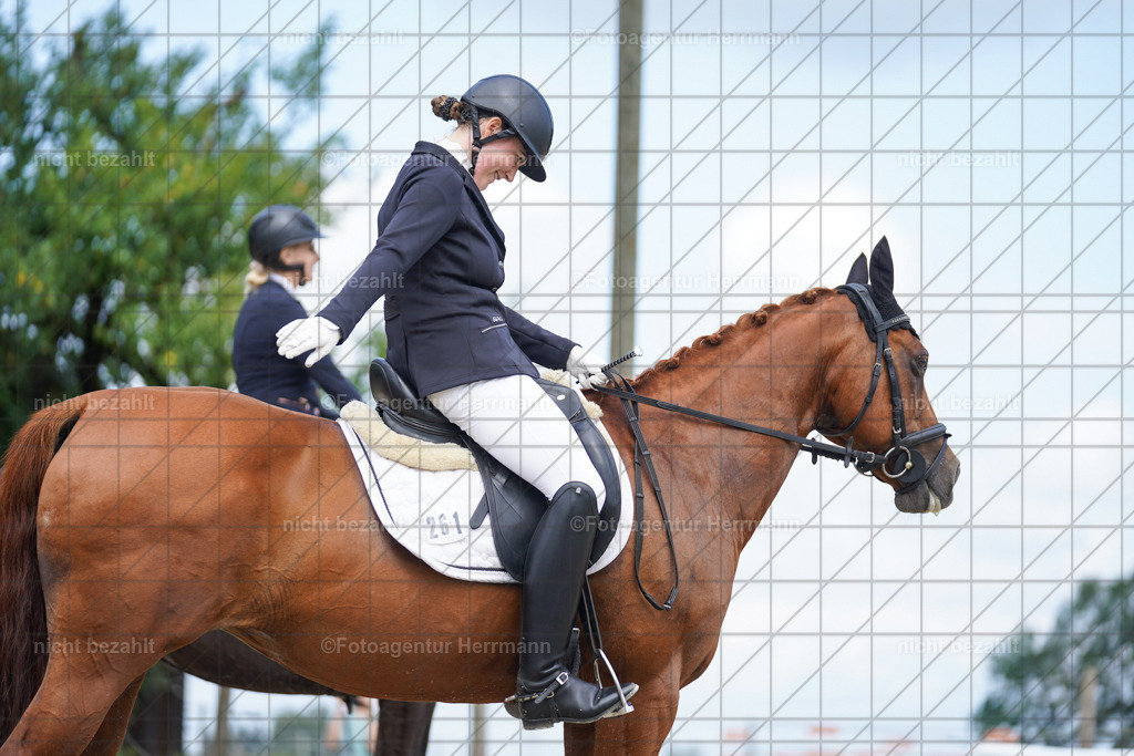 20230826-FAH05590 | Forstinning, 2023, Dressurturnier, Turniersportbilder, Turnierfotografen Bayern, Fotoagentur Herrmann, Reitsportfotografie, Turnierbilder