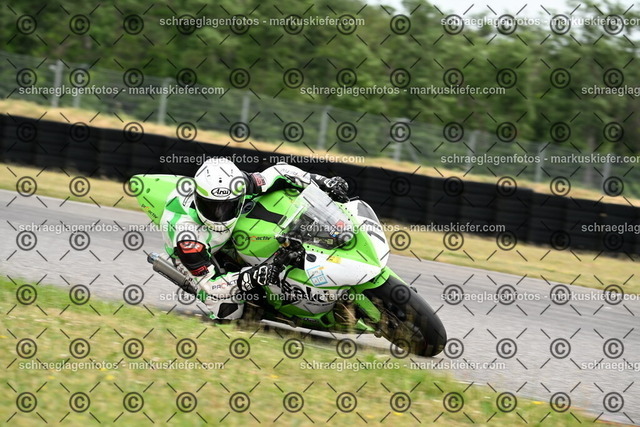 25bt02-0781 | markuskiefer.com - Realisiert mit Pictrs.com