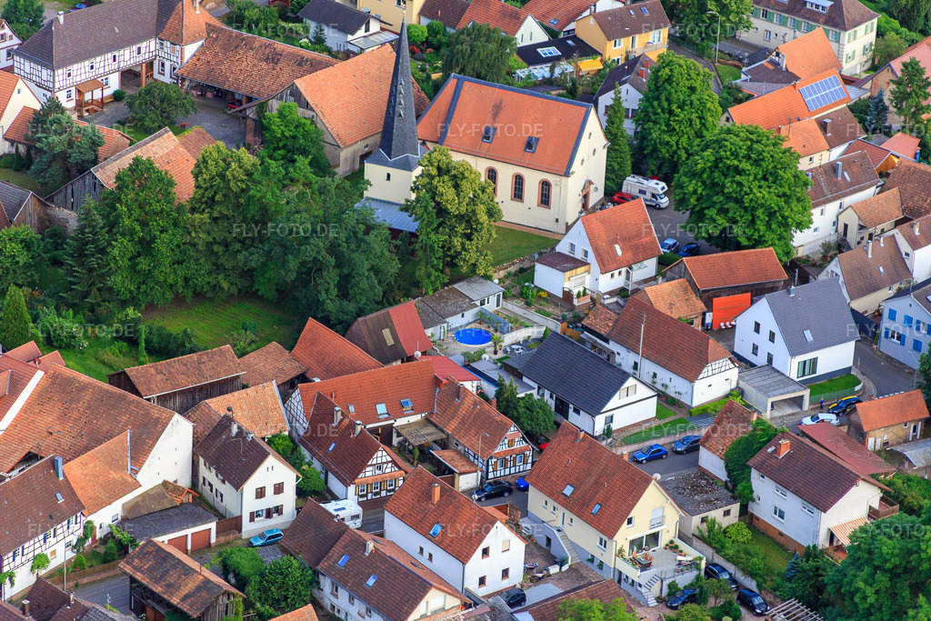 Luftbild: Kirche in Barbelroth im Bundesland Rheinland-Pfalz in Deutschland. Foto: IMG_090234.jpg vom 26.06.2016 durch Werner Riehm/FLY-FOTO.deKG Barbelroth - Prot. Kirchengemeinden Barbelroth, Dierbach, Kapellen-Drusweiler und Niederhorbach