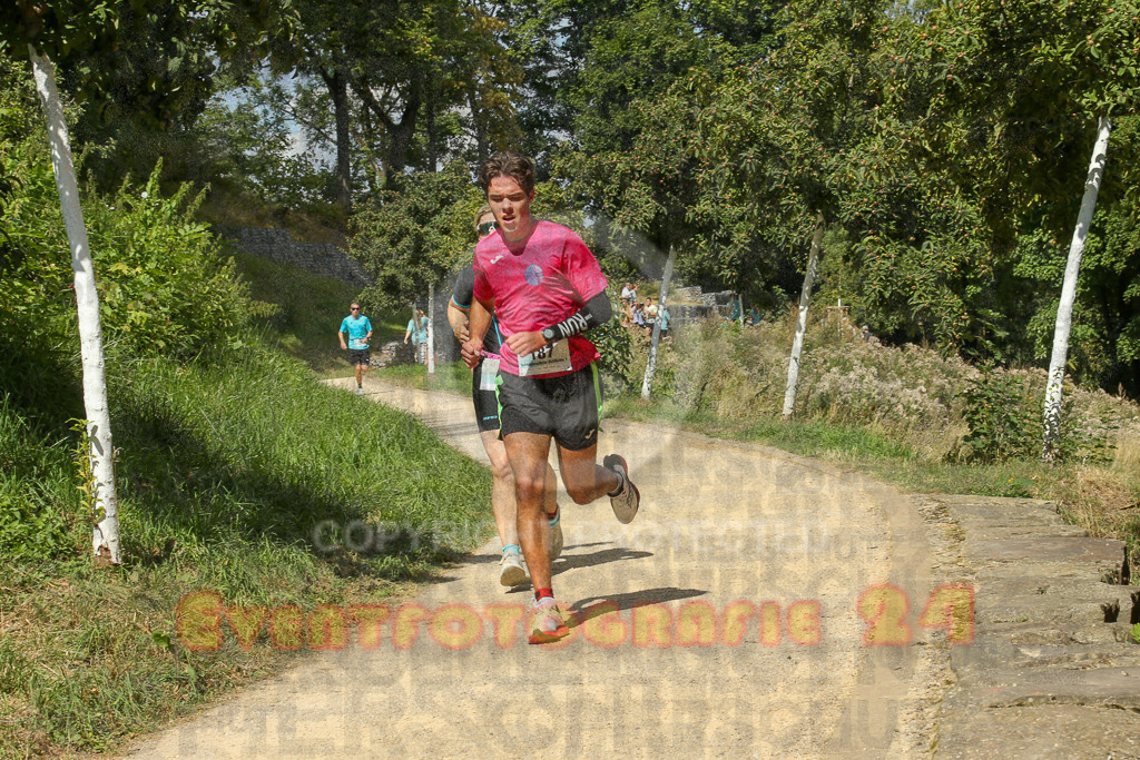 250824_1245_EX1_0413 | Sportfotografie im Rhein-Sieg Kreis, Köln, Bonn, NRW, Rheinland Pfalz, Hessen, etc. Unser Tätigkeitsfeld umfasst den Laufsport vom Volkslauf über den Marathon, Duathlon, Triathon bis zum Ultralauf wie Kölnpfad Ultra oder Schindertrail.