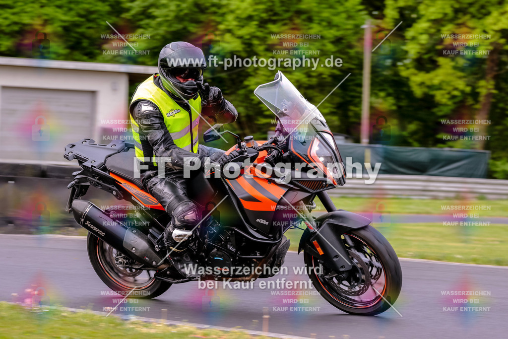 MotoTeamVBK-20662 | Hier findet Ihr Bilder von Touristenfahrten auf der Nürburgring Nordschleife oder von anderen Veranstaltungen die ich besucht habe. Viel Spass beim Durch Schauen 