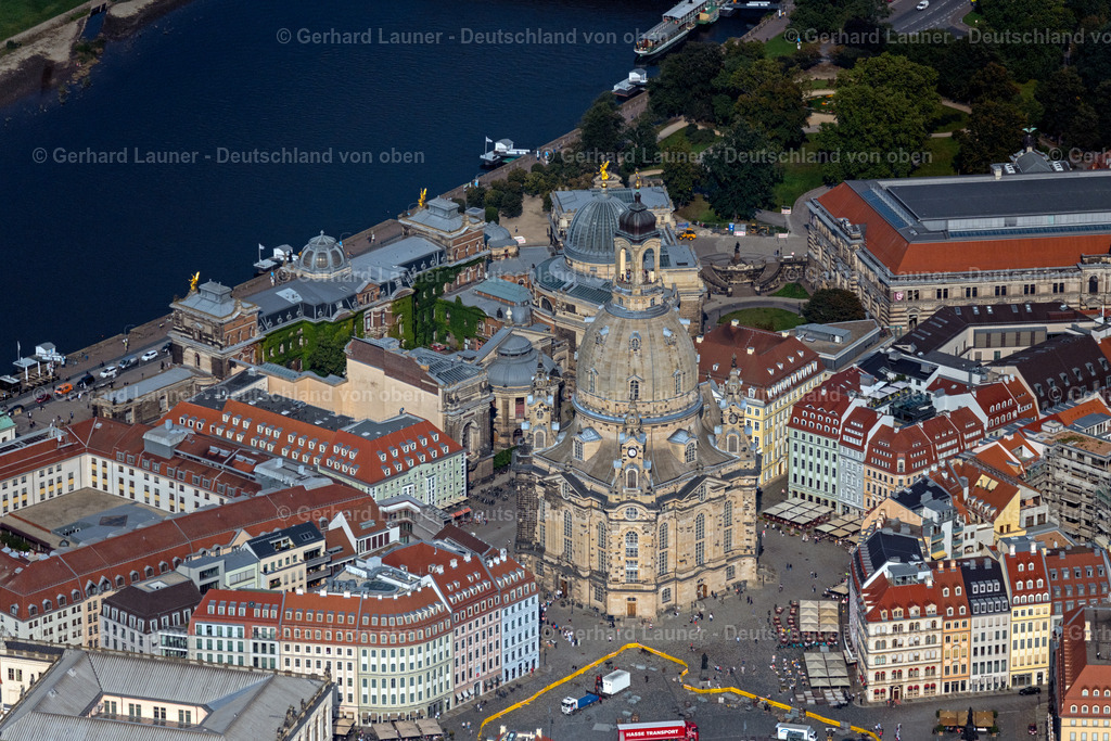 4060890 | DRESDEN 07.09.2021 Kirchengebäude " Frauenkirche Dresden " am Neumarkt im Altstadt- Zentrum der Innenstadt im Ortsteil Altstadt in Dresden im Bundesland Sachsen, Deutschland. Weiterführende Informationen bei: DREWAG - Stadtwerke Dresden GmbH. // Church building in " Frauenkirche Dresden " on Neumarkt Old Town- center of downtown in the district Altstadt in Dresden in the state Saxony, Germany. Further information at: DREWAG - Stadtwerke Dresden GmbH. Foto: Gerhard Launer