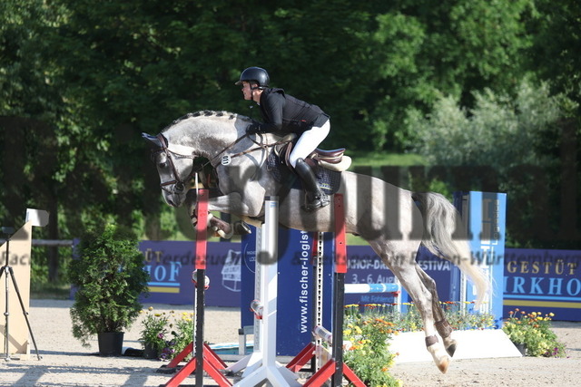 Weilheim_2023_Prfg.Nr.09_Qualifikation_PSA-Tour_Lisa Zoller Arezzo Man (4) | Alle Fotos der Reiterjournal Fotografin Doris Matthaes im Reiterjournal Online-Fotoshop. - Realisiert mit Pictrs.com