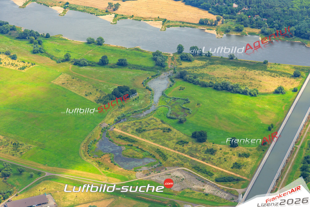 Die Luftaufnahme der Stadt Magdeburg wurde vom UL-Flugzeug heraus erstellt ( keine Drohne )- hohe Auflösung für beste Qualität