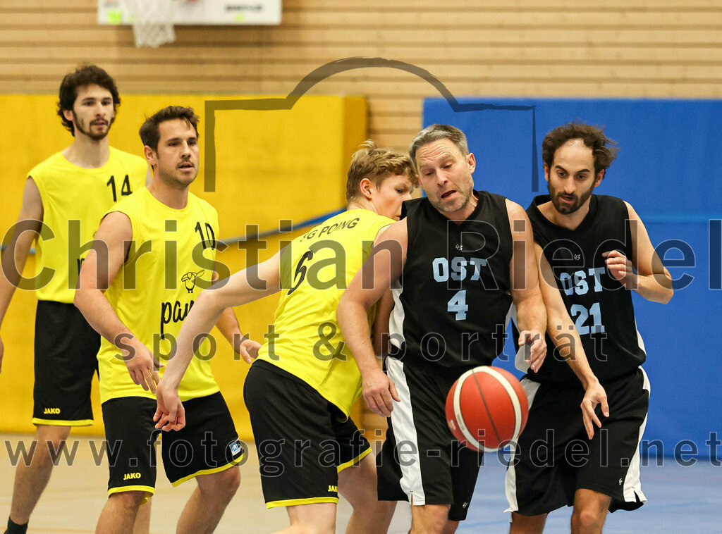 2022-12-04_029_SG_Poing_gegen_TSV_Muenchen_Ost_4 | Poing, Deutschland, 04.12.2022:
Basketball, Bezirksklasse 2021 / 2022, 8. Spieltag, SG Poing gegen TSV München Ost 4, Endergebnis: 37:65

Foto: Christian Riedel / fotografie-riedel.net