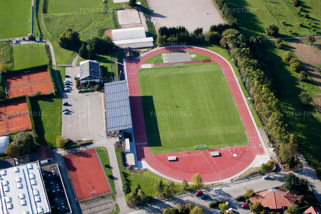 Luftbild: Langensteinbach, Sportgelände des SV-Langensteinbach im Ortsteil Langensteinbach in Karlsbad im Bundesland Baden-Württemberg in Deutschland. Foto: IMG_45240.jpg vom 21.09.2011 durch Werner Riehm/FLY-FOTO.de