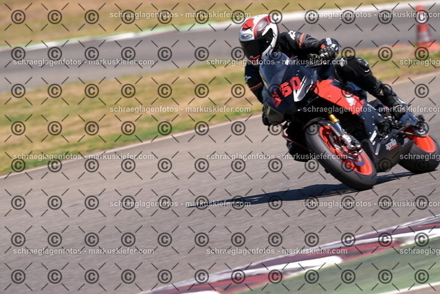 26bt04-1854 | markuskiefer.com - Realisiert mit Pictrs.com
