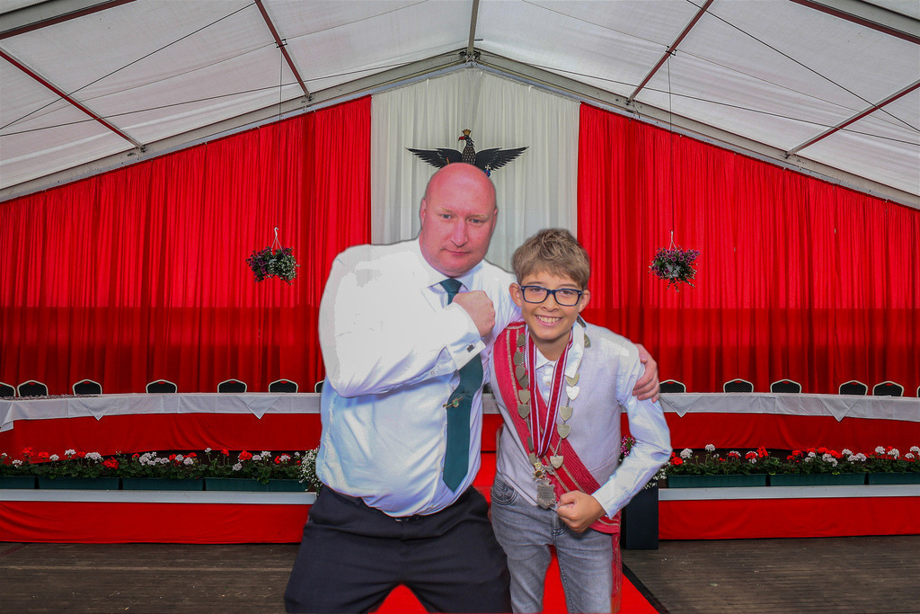 top-top.de-250601-274 | Foto, Video, Fotografie, Videografie, Fotobox, DJ, Discjockey, Musik, Musikbox, Veranstaltung, Photobooth, Amazon, Ebay, Buchtipp, Bestseller, Autor, Verlag, Buch, Wesel, Hamminkeln, NRW, Dinslaken, Rees, Drohne, Hochzeit, Party, Fotobox, Wesel, Fotograf