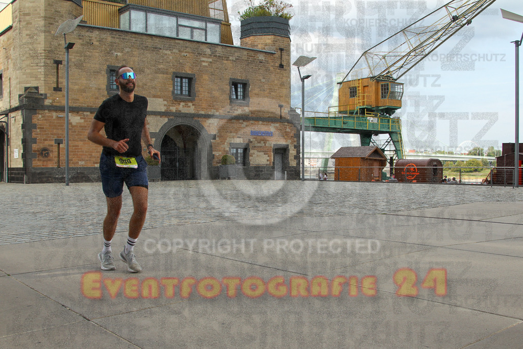 250920_1525_EV4_8753 | Sportfotografie im Rhein-Sieg Kreis, Köln, Bonn, NRW, Rheinland Pfalz, Hessen, etc. Unser Tätigkeitsfeld umfasst den Laufsport vom Volkslauf über den Marathon, Duathlon, Triathon bis zum Ultralauf wie Kölnpfad Ultra oder Schindertrail.