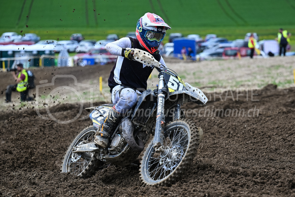 Motocross Schlatt bei Winterthur - 29. April 2023 | #51 Syrmopoulos Adonis  aus Glattbrugg (CH) auf Husqvarna TC 125 in der Kategorie MX2 am Motocross Schlatt bei Winterthur, 29. April 2023.
Instagram: @mx_schlatt | @mc_wila | @sam_schweiz
Bild: Sportfotografie Markus Aeschimann | www.markus-aeschimann.ch - Realisiert mit Pictrs.com
